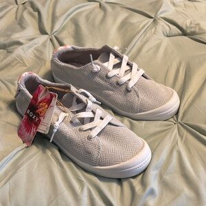 Roxy Light Gray Textured Sneakers